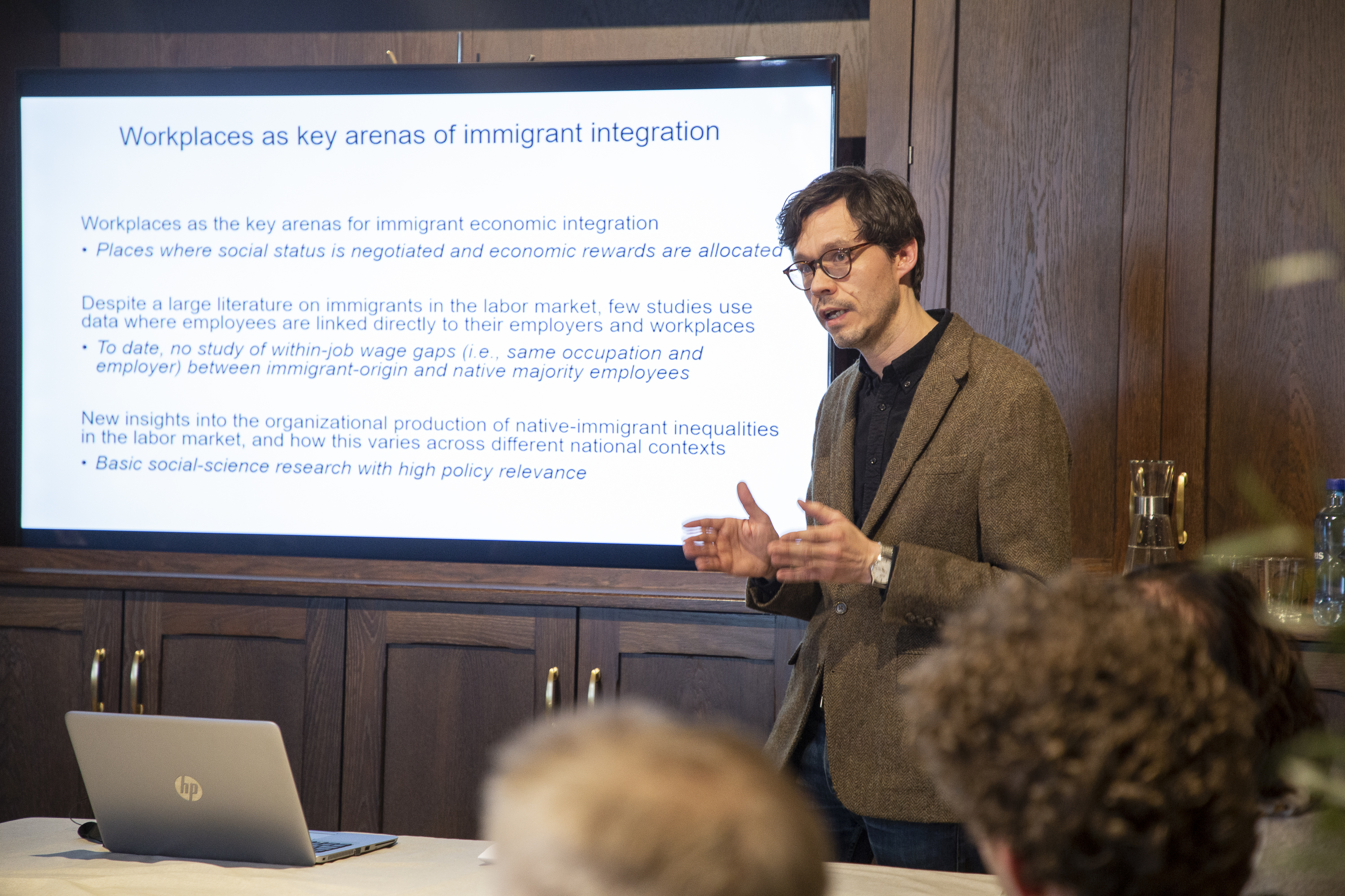 Are Skeie Hermansen will lead the Young CAS Fellow project “Cross-national comparisons of within-job pay inequalities between immigrants and natives”. Here during his presentation at CAS 18 March 2019.