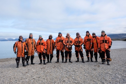 The FricFrac team doing field research at Svalbard